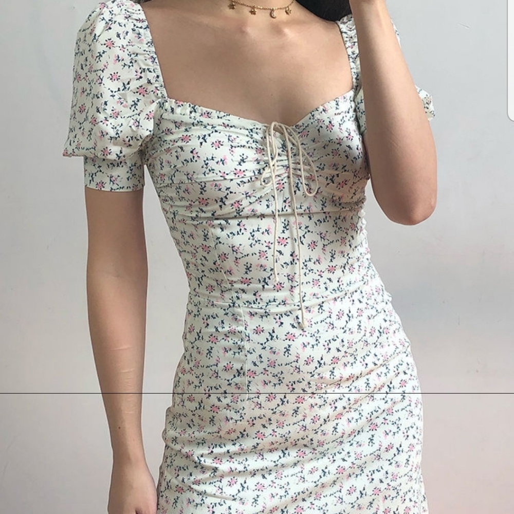 Dress - Picture 3 of 3